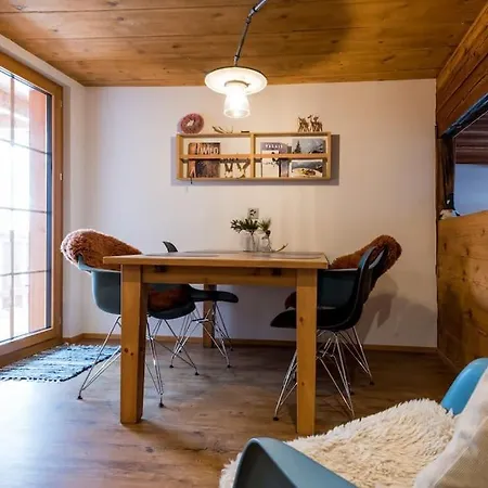 Hygge Hues - 2 Grengiols