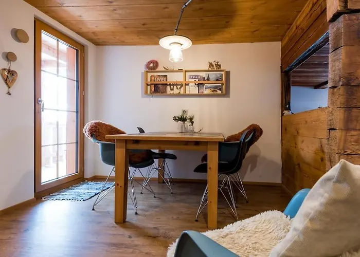 Hygge Hues - 2 Grengiols